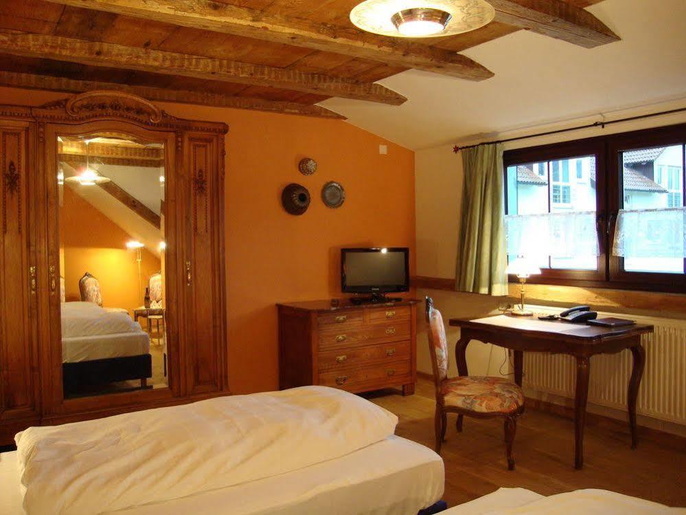 Historisches Genusshotel Loewen Шопфхайм Экстерьер фото