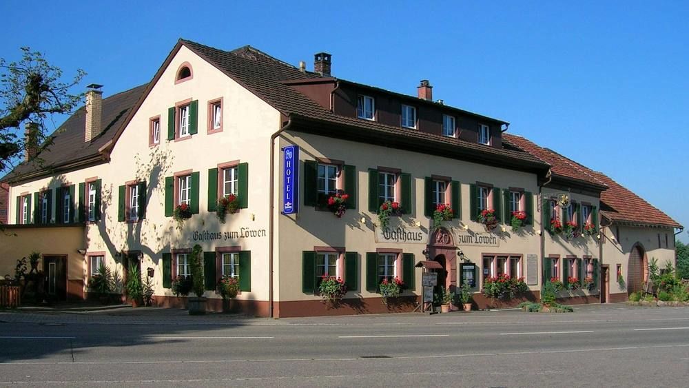 Historisches Genusshotel Loewen Шопфхайм Экстерьер фото