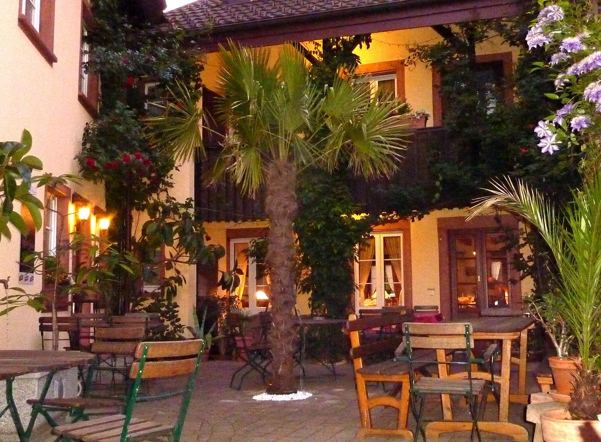 Historisches Genusshotel Loewen Шопфхайм Экстерьер фото