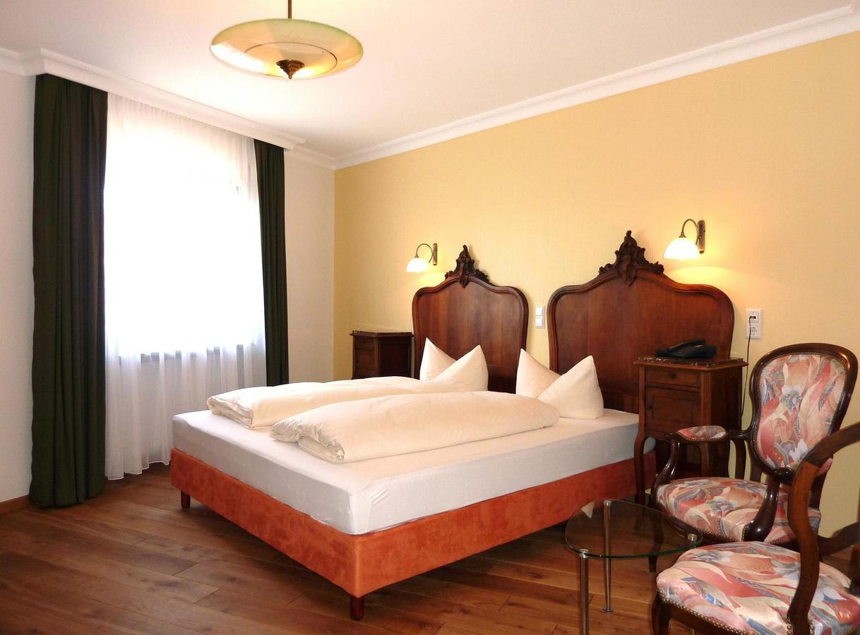 Historisches Genusshotel Loewen Шопфхайм Экстерьер фото