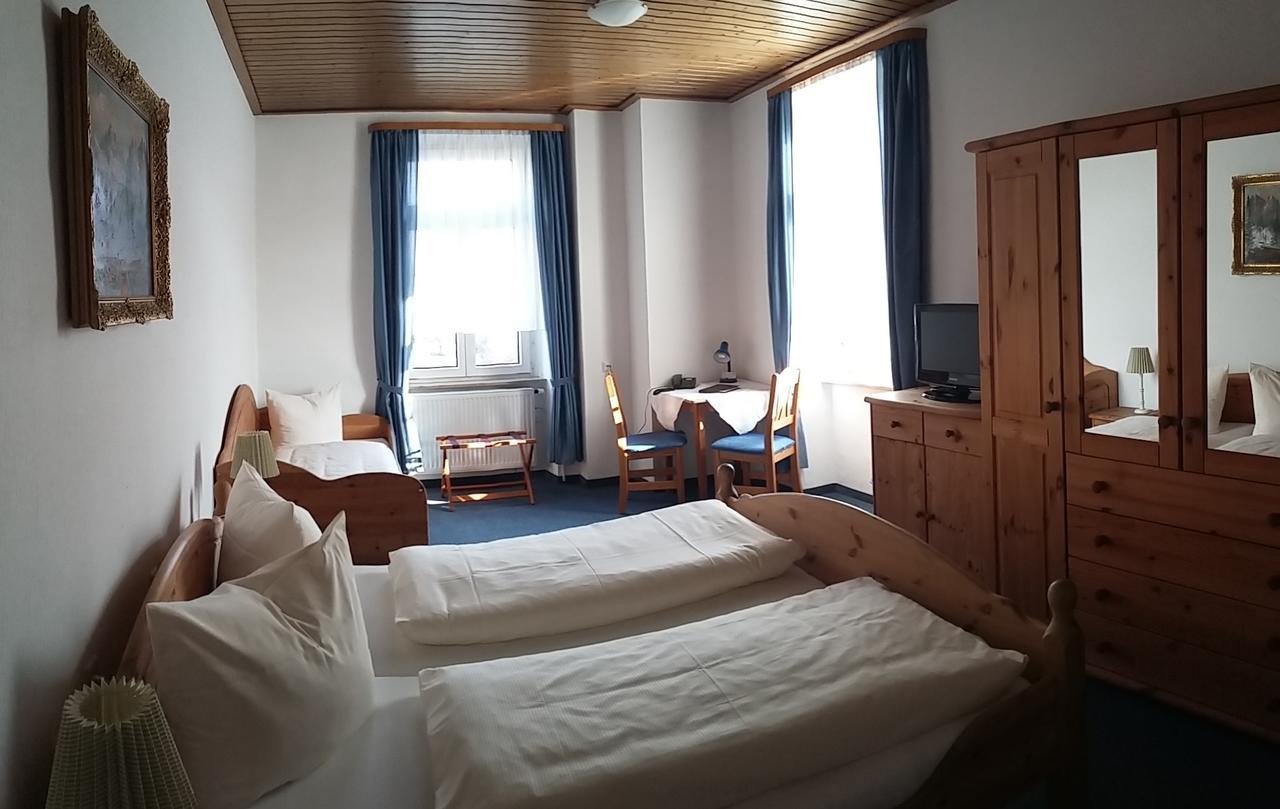 Historisches Genusshotel Loewen Шопфхайм Экстерьер фото